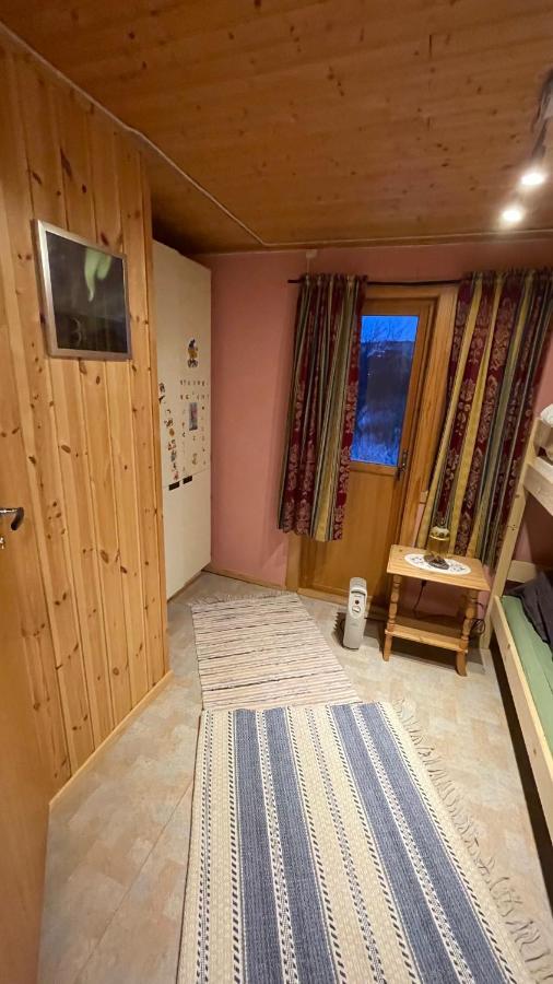 Koselig Hus I Sentrum Av Olderfjord Russenes Exterior photo